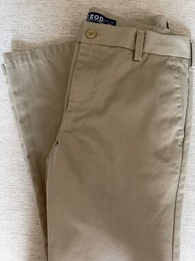 Izod Men's Chino Pants in Tan Slim Fit 32x32
